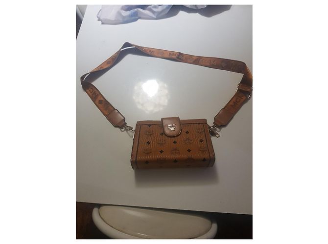 Borsa MCM Visetos Monogram in Pelle Marrone - vista 14