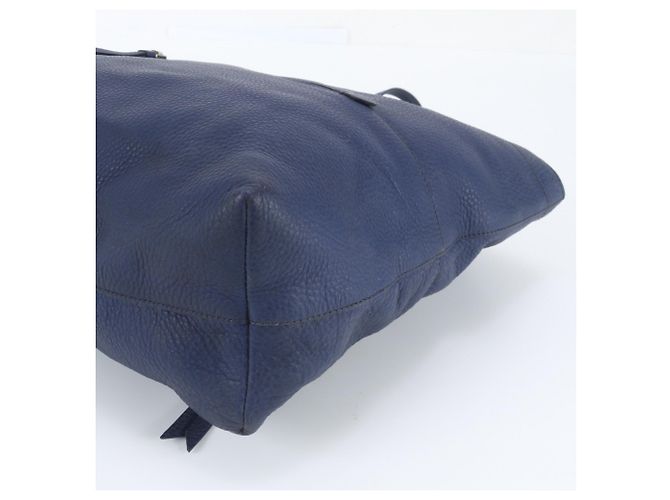 Borsa Tote Miu Miu in pelle blu navy - vista 4