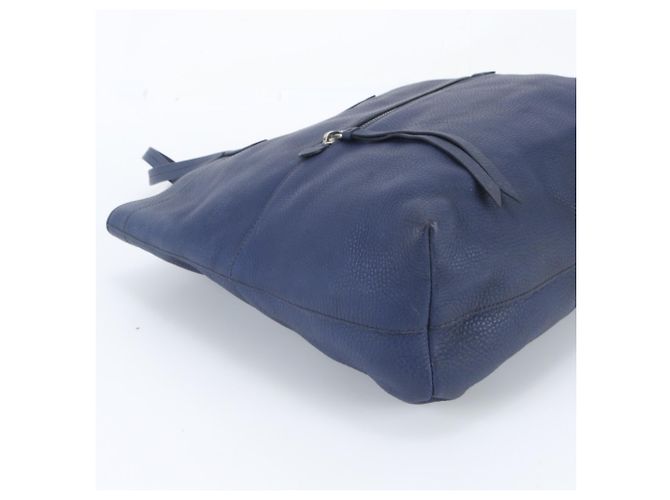 Borsa Tote Miu Miu in pelle blu navy - vista 6