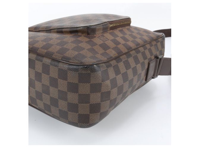 Bolsa Messenger Louis Vuitton Damier Olaf MM - vista 4