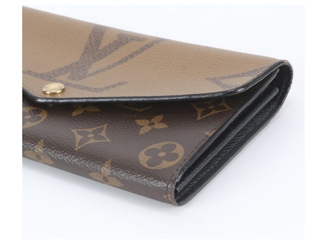 Louis Vuitton Monogram Giant Reverse Portefeuille Sarah Wallet - vista 3