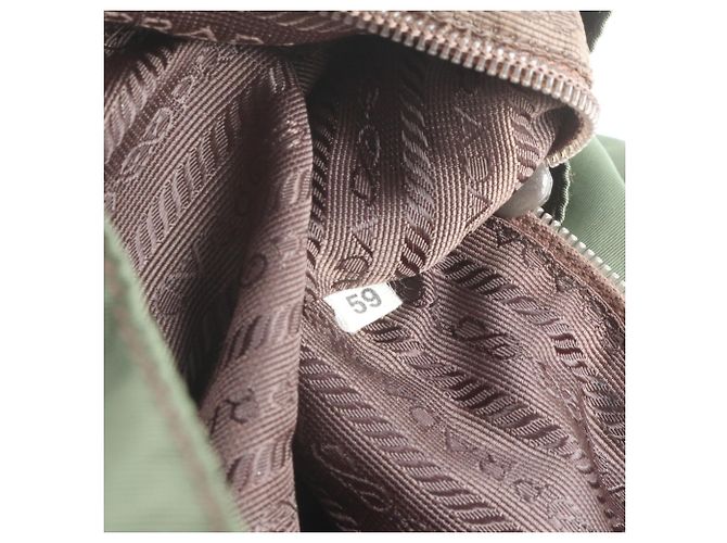 Sac à dos Prada en nylon Tessuto avec logo triangle en cuir - vue 9