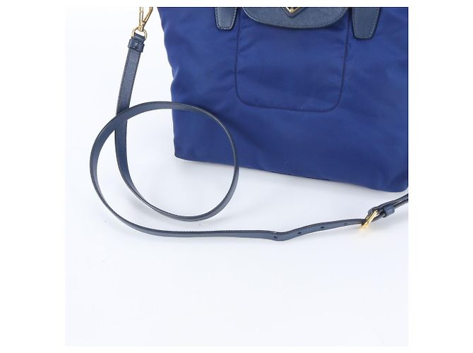 Bolsa de Ombro 2-Way Prada em Nylon Tessuto e Couro Saffiano - vista 3