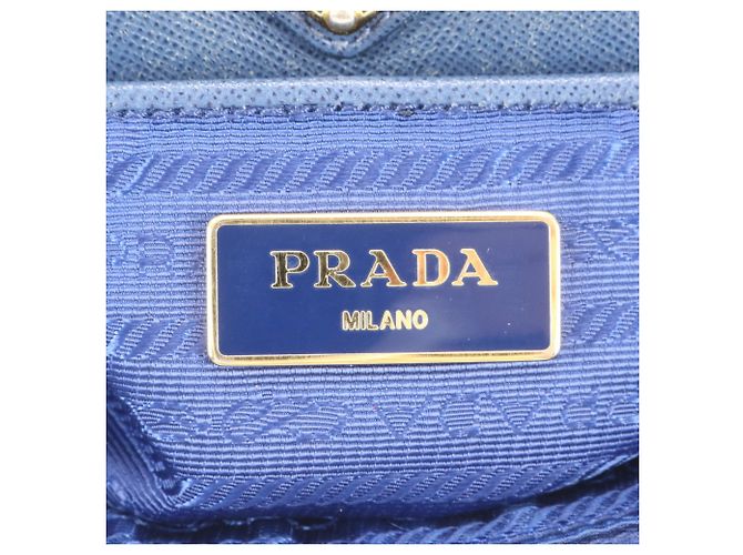 Bolsa de Ombro 2-Way Prada em Nylon Tessuto e Couro Saffiano - vista 9