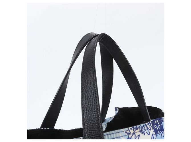 Tote Sac cabas Prada en nylon Tessuto avec logo triangle et fleurs en cuir - vue 2