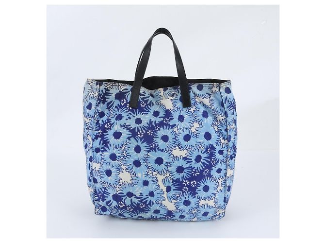 Tote Sac cabas Prada en nylon Tessuto avec logo triangle et fleurs en cuir - vue 3