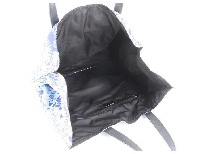 Tote Sac cabas Prada en nylon Tessuto avec logo triangle et fleurs en cuir - vue 7