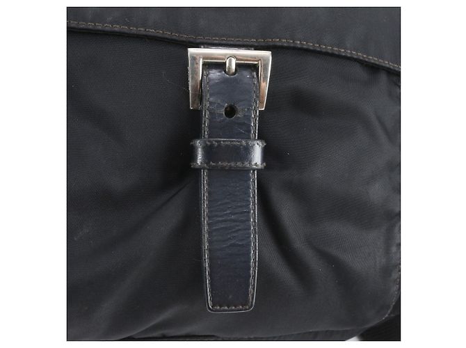 Sac à épaule Prada en nylon Tessuto avec logo triangle en cuir - vue 10