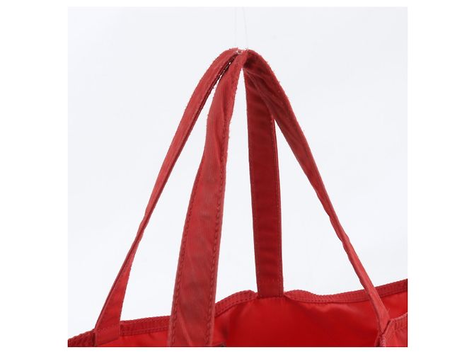 Prada Robot Tote Bag aus Tessuto Nylon mit Dreiecks-Logo - Ansicht 2