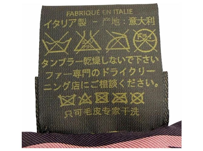 Chal de seda y piel de zorro Bordeaux Louis Vuitton - vista 11