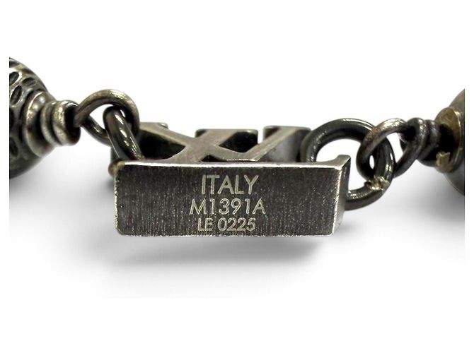 Pulseira com Pingente Gunmetal Louis Vuitton - vista 7