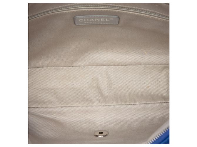 Chanel Blue Jumbo Quilted Caviar Easy Flap - vue 4