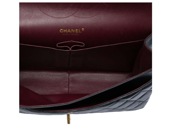 Chanel Black Jumbo Classic Lambskin Double Flap - vista 4