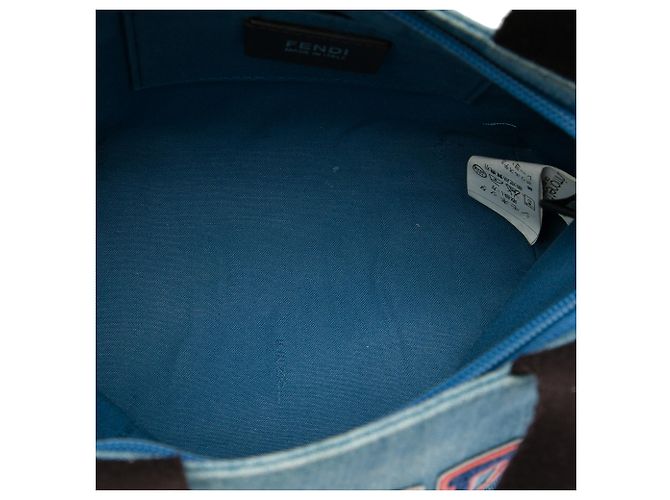 Fendi Mini Denim Tote in Blau mit gesticktem Logo - Ansicht 4