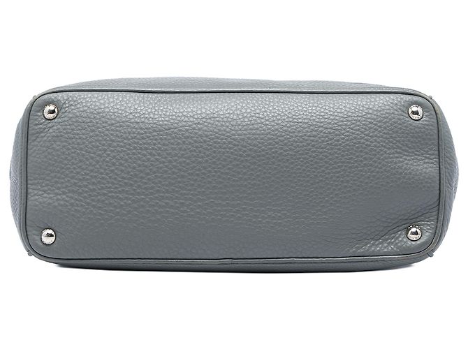 Sac cabas convertible ouvert Prada en Vitello Daino gris - vue 3