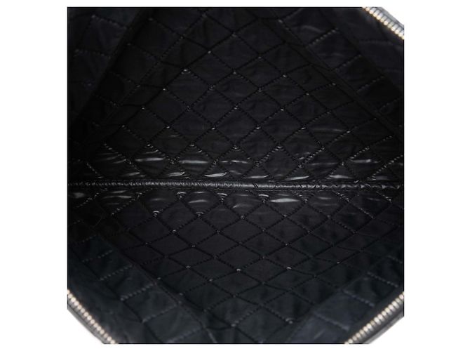Clutch Chanel Black Large Quilted Patent O Case - vista 4