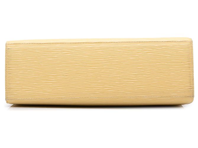 Louis Vuitton Yellow Epi Croisette PM - vista 3