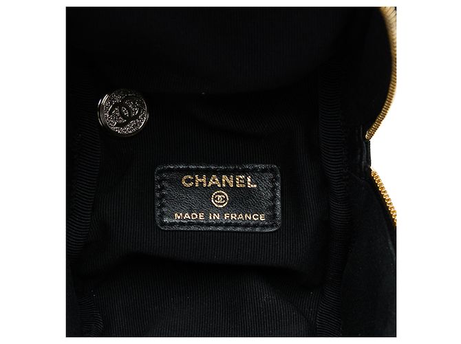 Chanel Black CC Quilted Lambskin Cube Wristlet Vanity Case - Ansicht 4