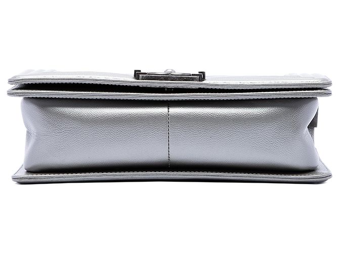 Chanel Gray Old Medium Quilted Metallic Caviar Boy Flap - vista 3
