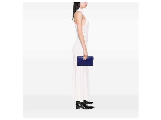 Estuche Chanel Blue CC de piel de cordero acolchada con doble cremallera - vista 5