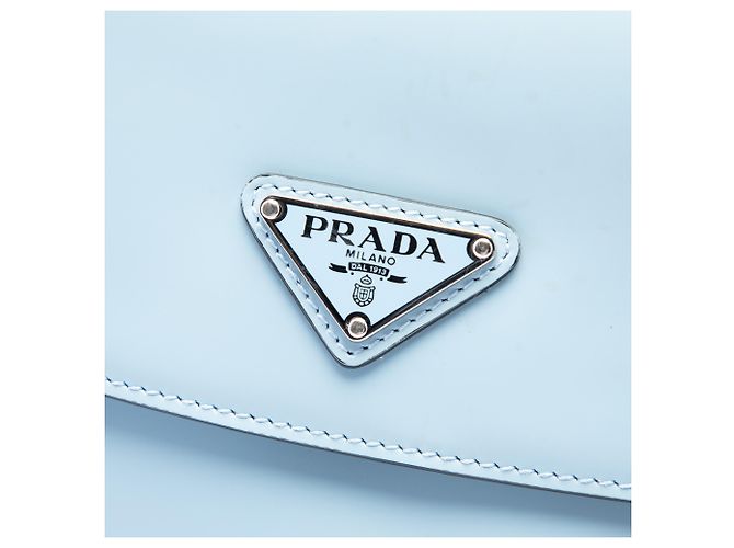 Prada Cleo Umhängetasche mit Klappe aus Spazzolato-Leder in Blau Medium - Ansicht 5