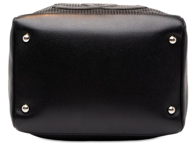 Bolso Bowler Chanel Black CC Perforated Caviar - vista 3