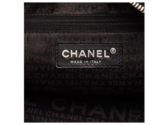 Bolso Bowler Chanel Black CC Perforated Caviar - vista 5
