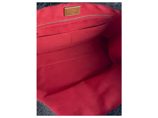 Louis Vuitton Black Monogram Giant Shearling Teddy Onthego GM - vue 4