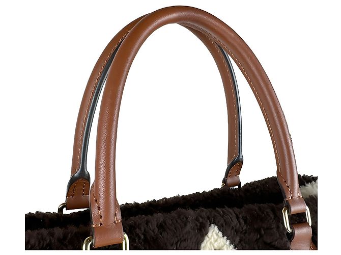 Louis Vuitton Black Monogram Giant Shearling Teddy Onthego GM - vue 8