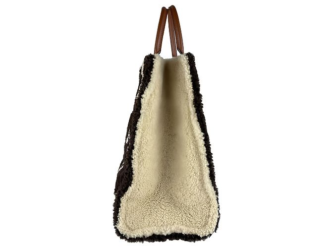 Louis Vuitton Black Monogram Giant Shearling Teddy Onthego GM - vue 9