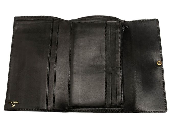 Portafoglio lungo con patta Chanel CC in pelle di vitello nera - vista 4