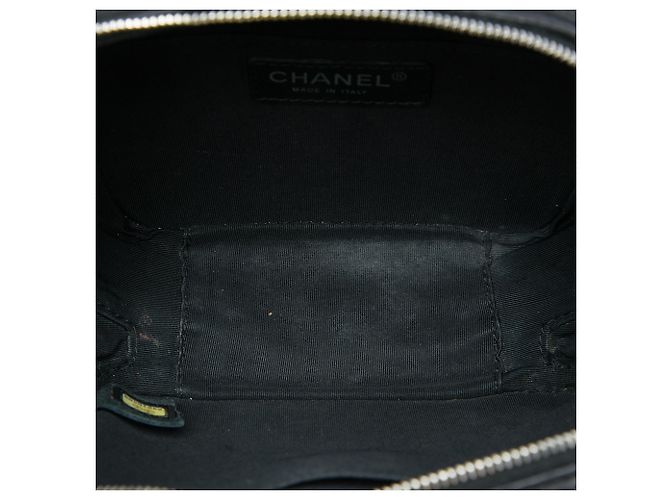 Bolso Camera Box Chanel Mini de Piel de Cordero Acolchada Negra con CC - vista 4