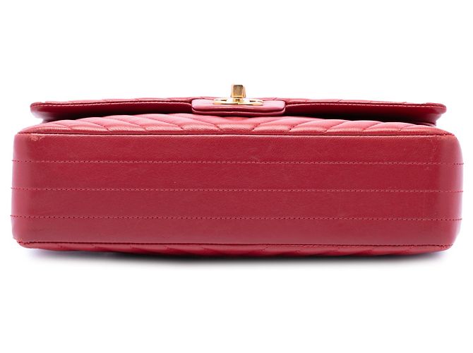 Chanel Red Medium Classic Chevron Lambskin Double Flap - vista 3