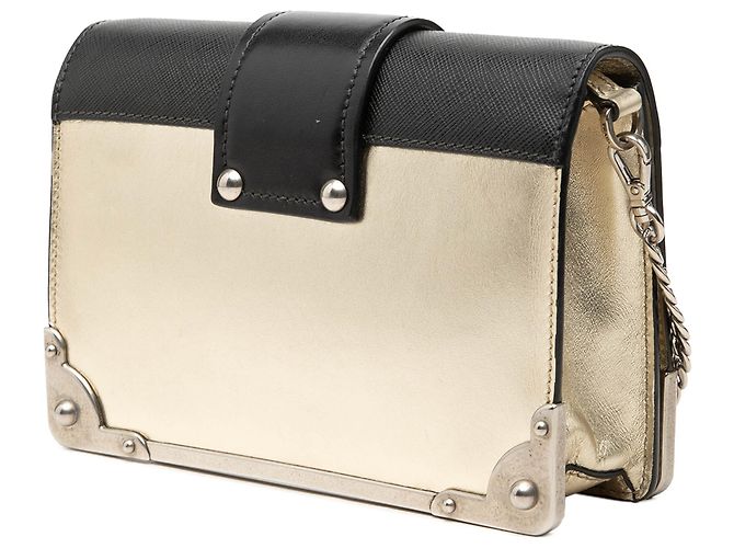 Bolsa Prada Cahier em Vitello metálico com acabamentos em Saffiano dourado - vista 2