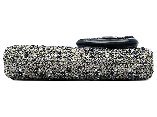 Pochette Wristlet Chanel Black Monochrome Tweed Embellished Mineral Nights - vista 3