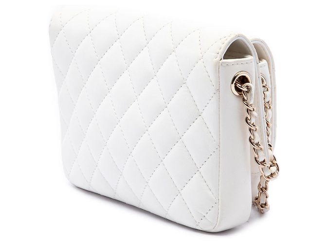 Chanel Side Packs Flap em pele de cordeiro acolchoada branca - vista 2