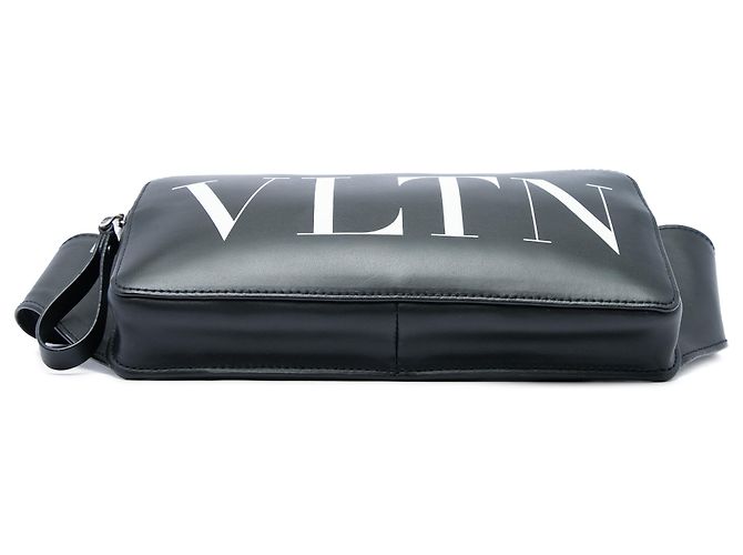 Valentino VLTN Rockstud Gürteltasche aus schwarzem Leder - Ansicht 3