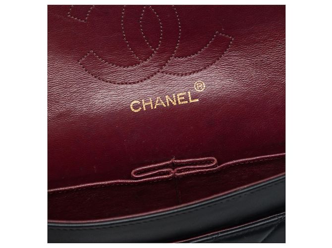 Chanel Black Medium Quilted Lambskin Double Flap - vista 5