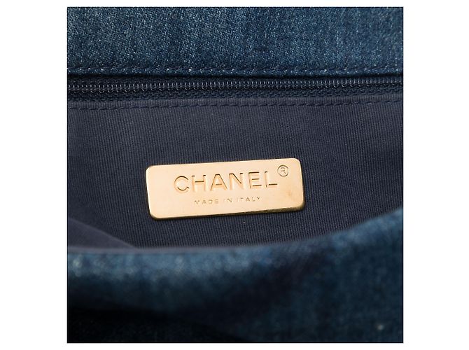 Chanel Blue Medium Denim 19 Flap - vista 5