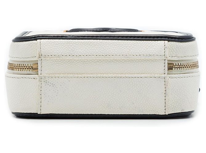 Chanel White Small Caviar CC Filigree Vanity Case - vista 3