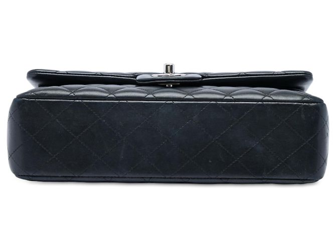 Chanel Black Medium Classic Lambskin Double Flap - vue 3