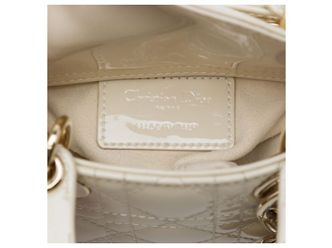 Dior White Micro Patent Cannage Lady Dior - vista 5