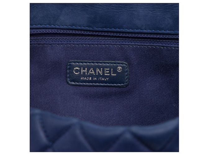 Chanel Blue Large Quilted Iridescent Calfskin New Bubble Flap - vista 5