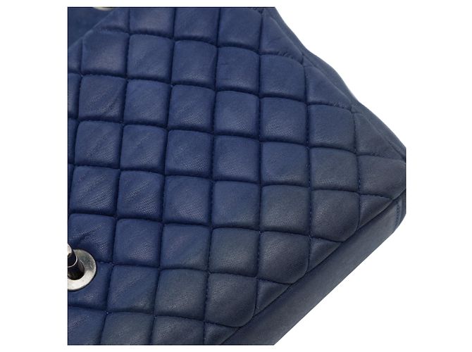 Chanel Blue Large Quilted Iridescent Calfskin New Bubble Flap - vista 6