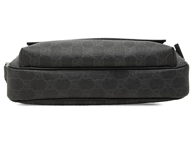 Clutch Gucci Black GG Supreme - vista 3