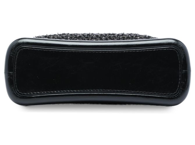 Borsa a tracolla Gabrielle Chanel Medium in tweed nero e vitello - vista 3