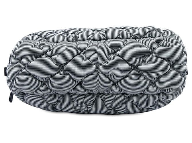 Bolso de hombro Chanel Bubble de nailon acolchado a rayas gris - vista 3