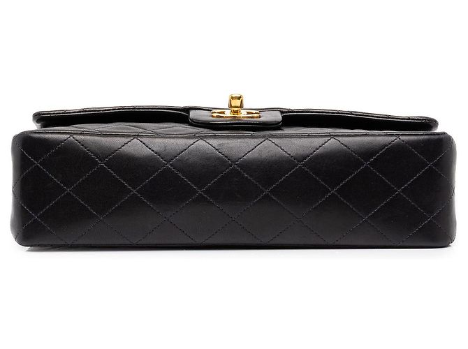 Chanel Black Medium Classic Lambskin Double Flap - vista 3