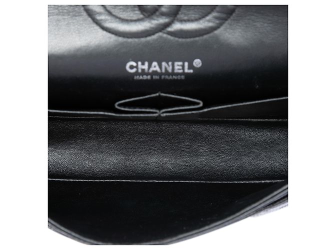 Chanel Black Medium Classic Caviar Double Flap - vue 4