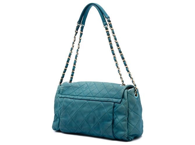 Chanel Blue Large Quilted Iridescent Calfskin Chic Quilt Flap - vista 2